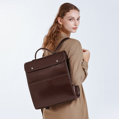 Dollcini Valódi Bőr Női Hátizsák – Elegáns, Laptop Rekesszel